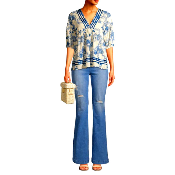 Anna Sui embroidered Floral Blue and Cream v neck puff sleeve blouse XL - Picture 4 of 12